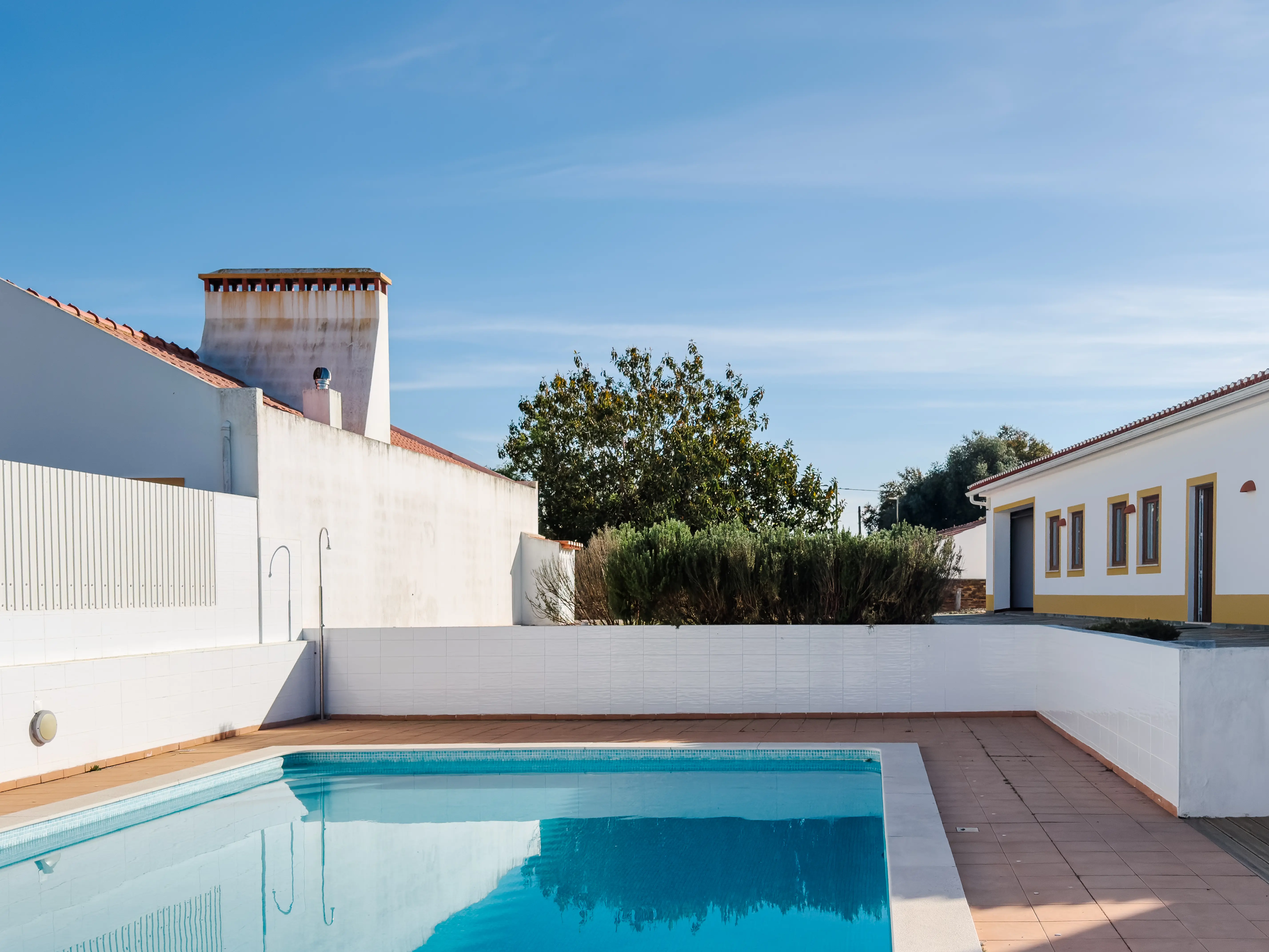 Área de piscina da Quinta dos Citrinos